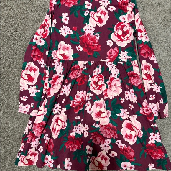 Girls Floral Dresses - Picture 3 of 12